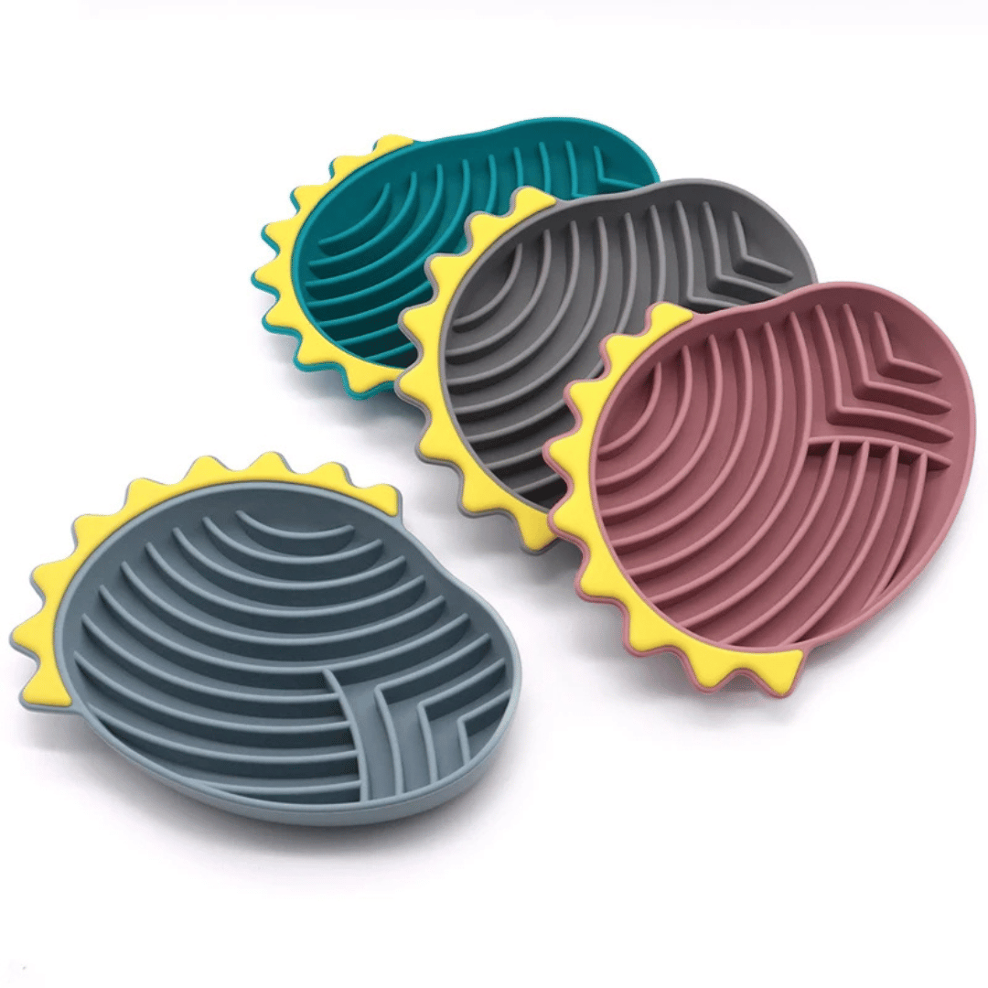 No-Spill Silicone Pet Lick Mat Pad For Small Dogs & Cats 9