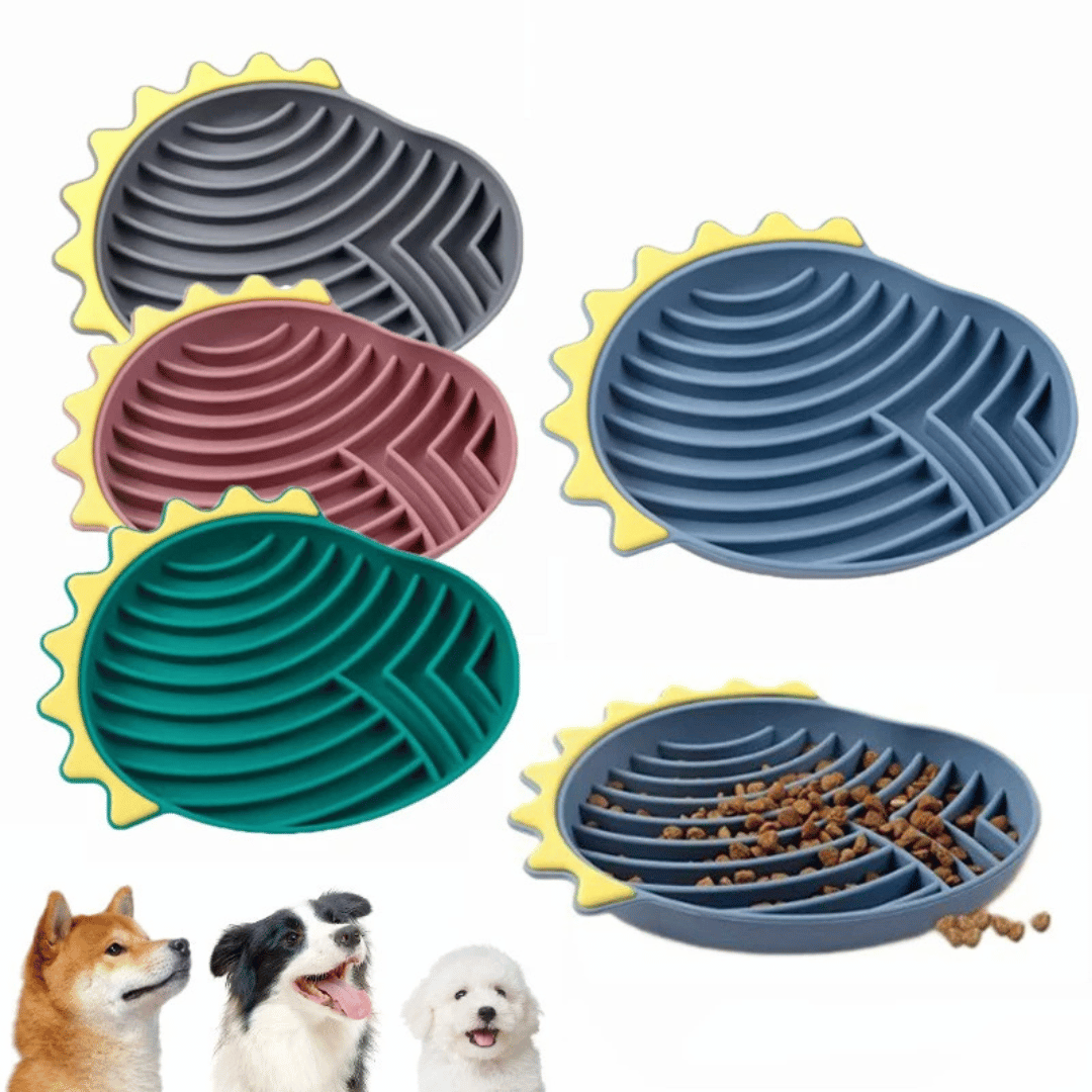 No-Spill Silicone Pet Lick Mat Pad For Small Dogs & Cats 8