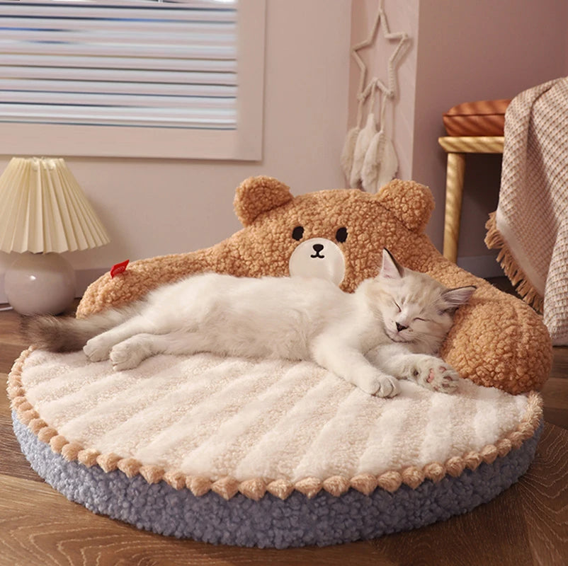 Beautiful Plush Cat Bed 2