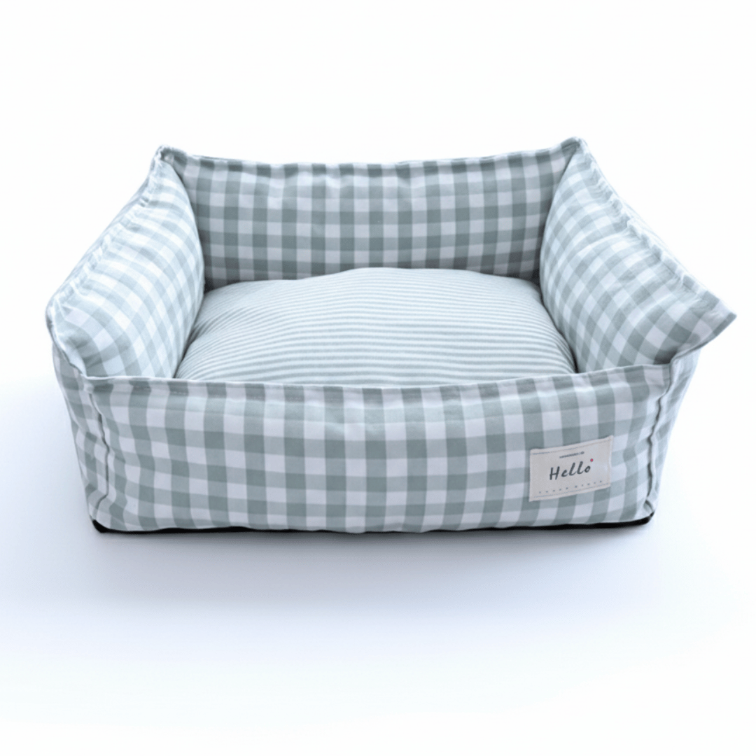 Checkered Pet Bed for Smaller Dogs & Cats