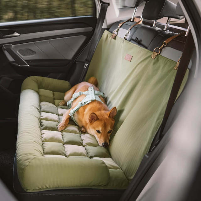 Chessboard-Pattern-Comfy-Car-Seat-Bed-for-Large-Dogs-9