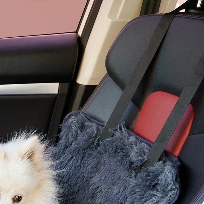 Fluffy-Calming-Dog-Car-Seat-Bed-6