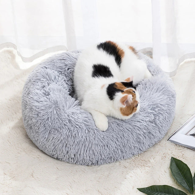 Plush-Donut-Calming-Dog-Bed-with-Washable-Cover-7