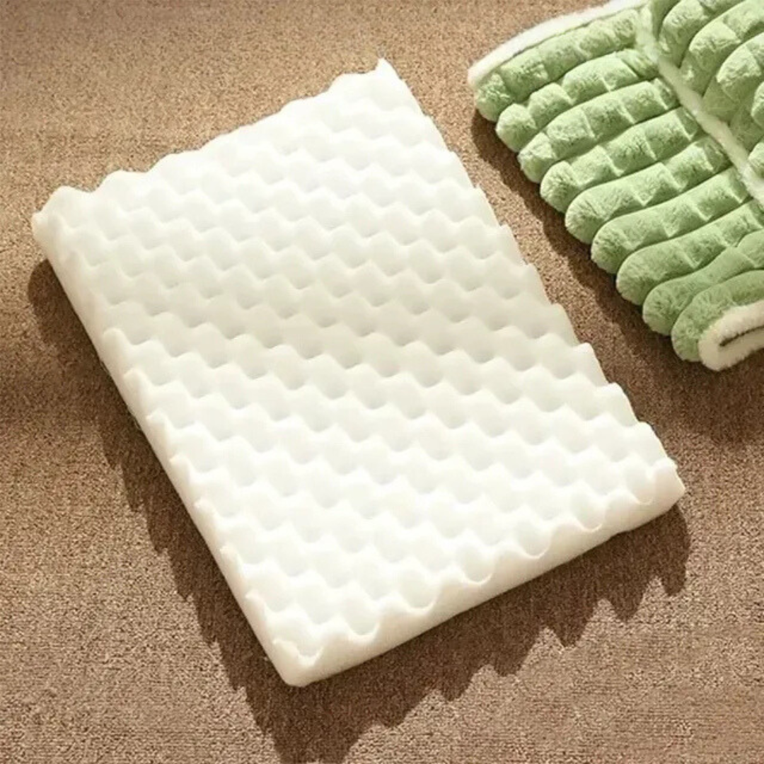 Ultra-Cosy-Winter-Calming-Dog-Bed-with-Removable-Zipped-Cover-8