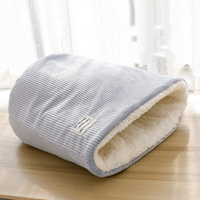 cosy-plush-cat-sleeping-bag-4