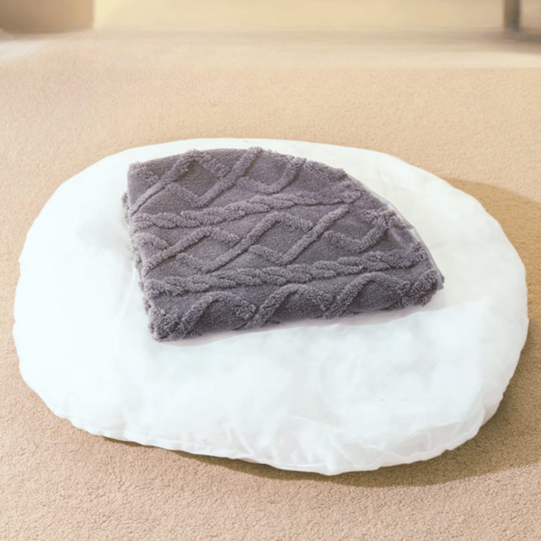 Thick & Cosy Aran Pattern Dog Pillow 5